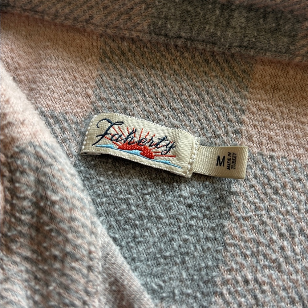 Faherty button up - Picture 2 of 3